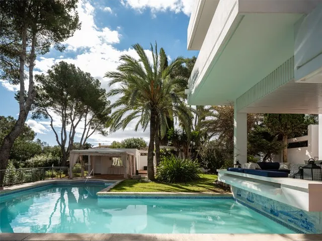 Coastal villa with direct sea access for sale in Sol de Mallorca, southwest Mallorca — photo 5