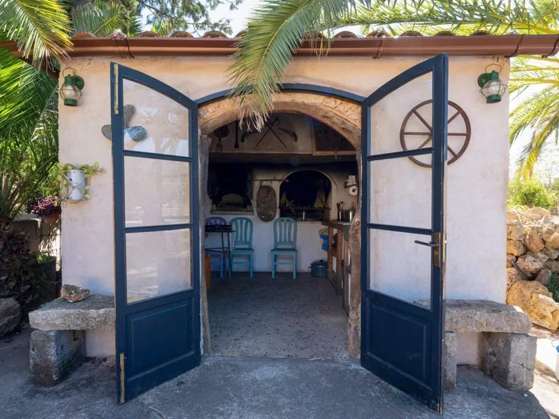 8,000 m² finca with 5 rooms, pool and garage for sale — photo 12