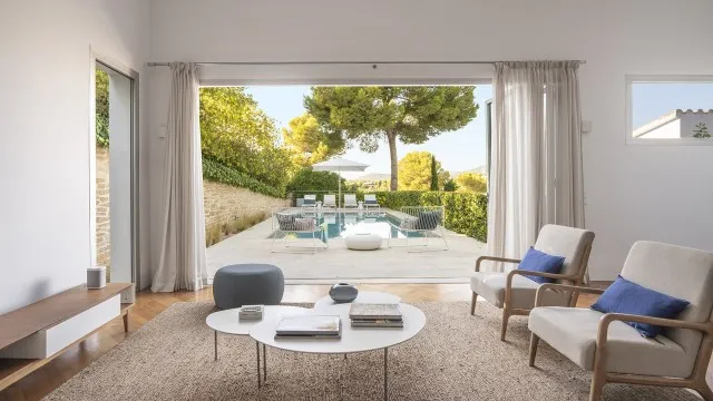 Stylish villa for sale close to the beach in Cala Vinyes, Southwest Mallorca — photo 9
