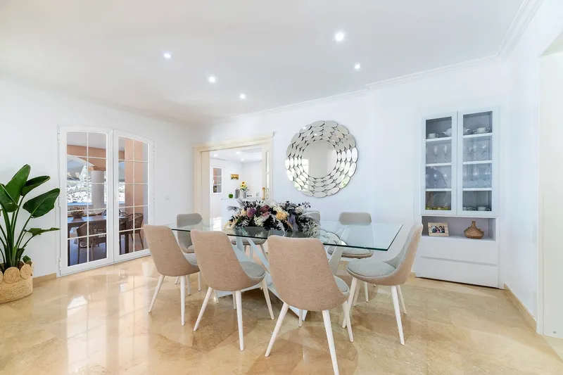 Impressive Mediterranean villa for sale in Camp de Mar with fantastic sea views — photo 9
