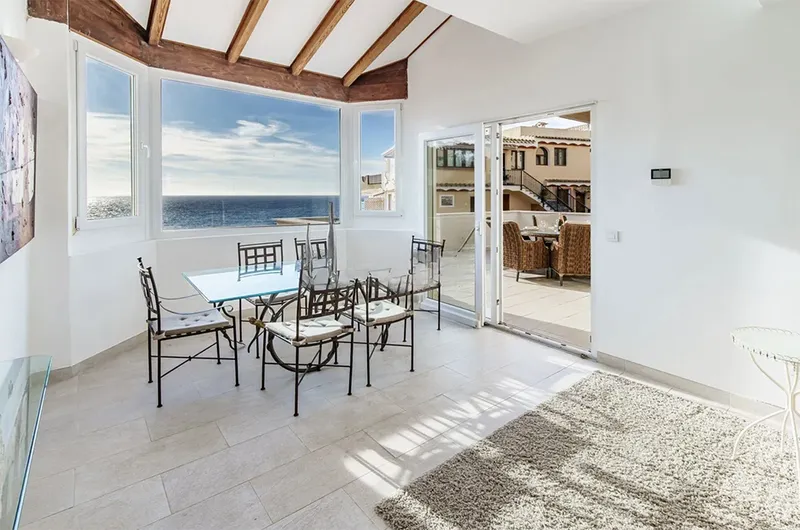 Luxury apartment on the first sea line in Santa Ponsa — photo 6