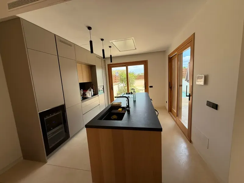 This beautiful 221 m² home has been built with modern high-quality materials, while respecting the traditional Mallorcan architecture — photo 9
