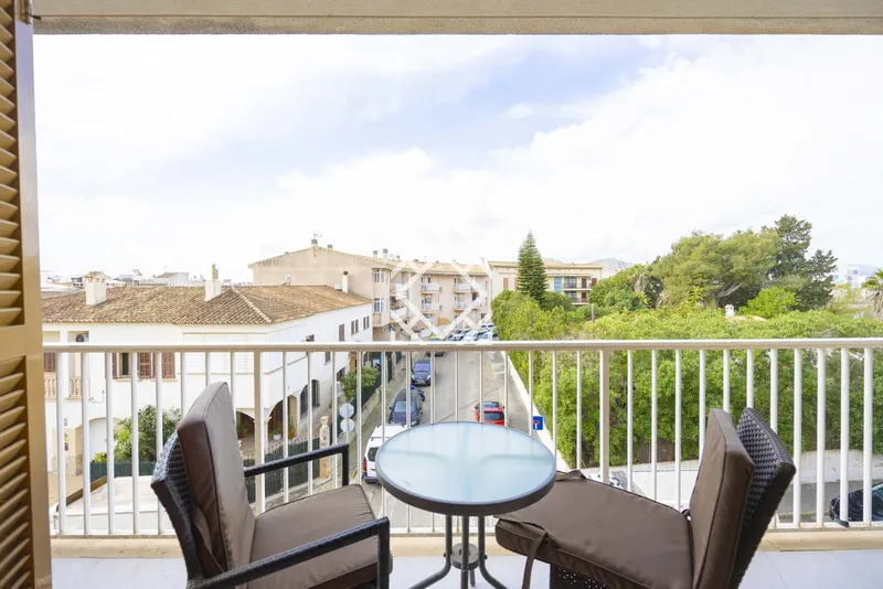 Apartment for sale in a privileged location in Puerto de Alcudia, Mallorca. — photo 6