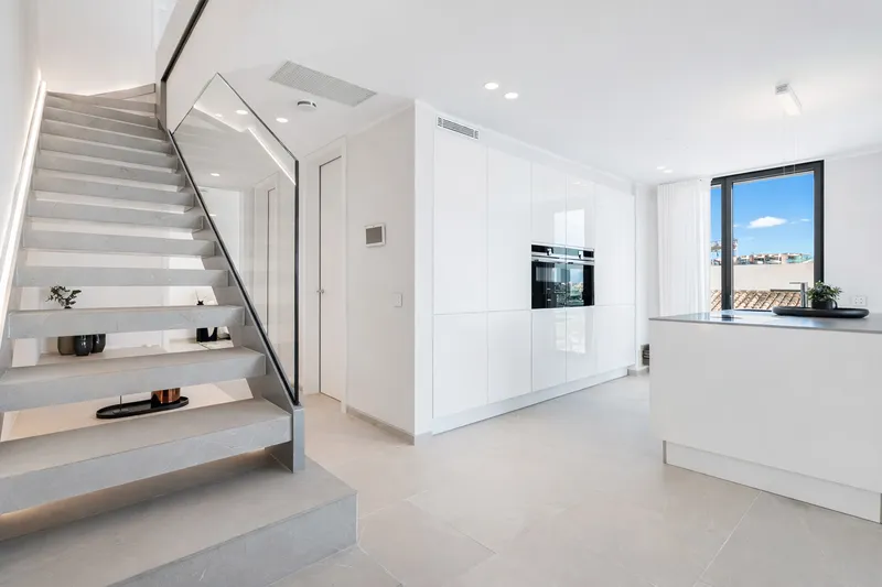 Exclusive penthouse with private pool and spectacular panoramic views of the port and Palma Mas — photo 6