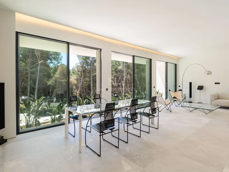 Modern Villa for Sale in Camp de Mar — photo 7
