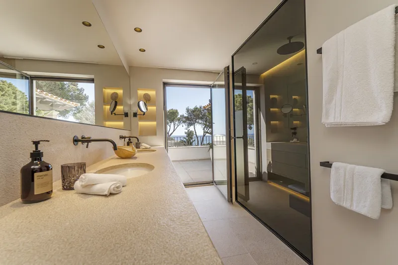 Short term rental: Luxurious property with sea views in Costa d'en Blanes - Marcel Remus Real Estate — photo 11
