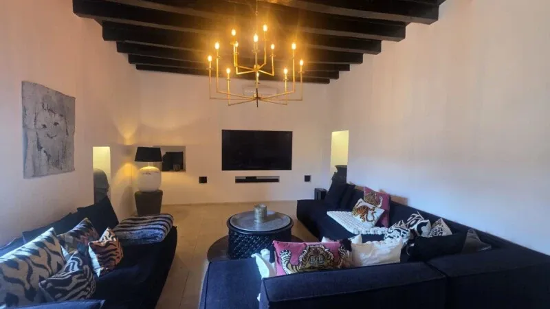 Exceptional Fully Renovated 9-Bedroom Mansion with Heated Pool and Guest Accommodation in Sencelles, Mallorca — photo 11