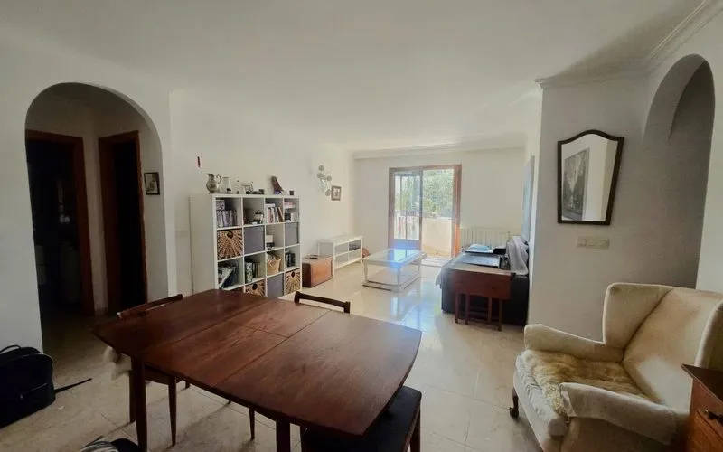 Spacious 3-bedroom apartment — photo 11