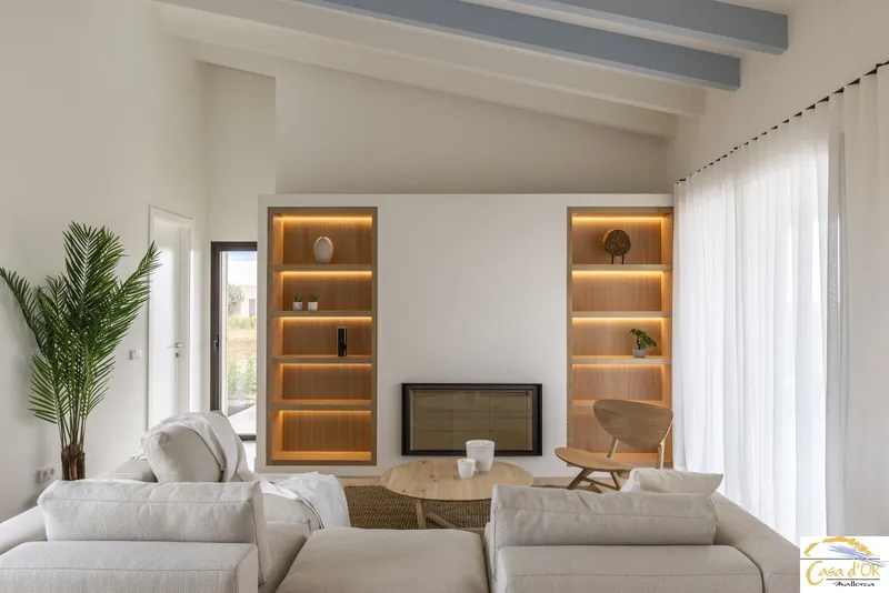 Contemporary Luxury Finca with Saltwater Pool and Panoramic Views near Es Trenc — photo 11