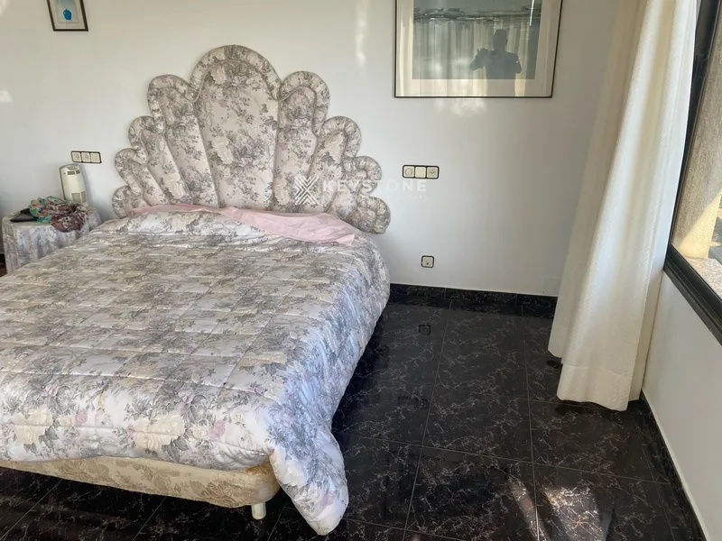 House — photo 8