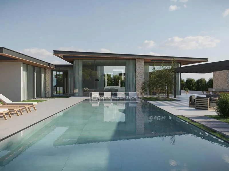 756m² house / villa for sale in Santa Ponsa — photo 1