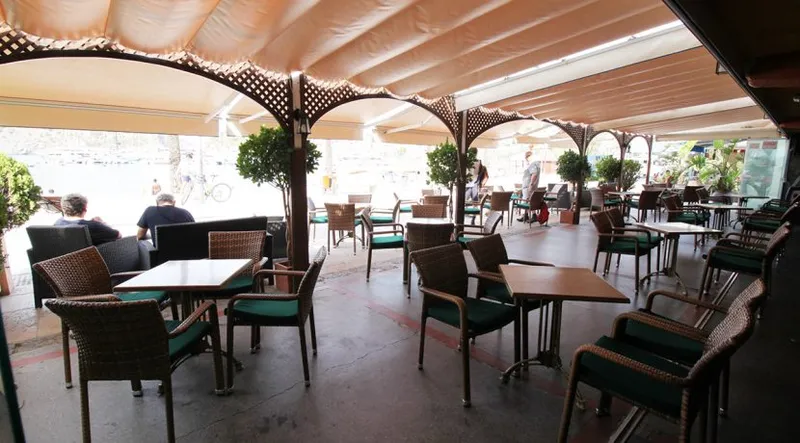 Premises on the first line of the beach of Port de Sóller — photo 7