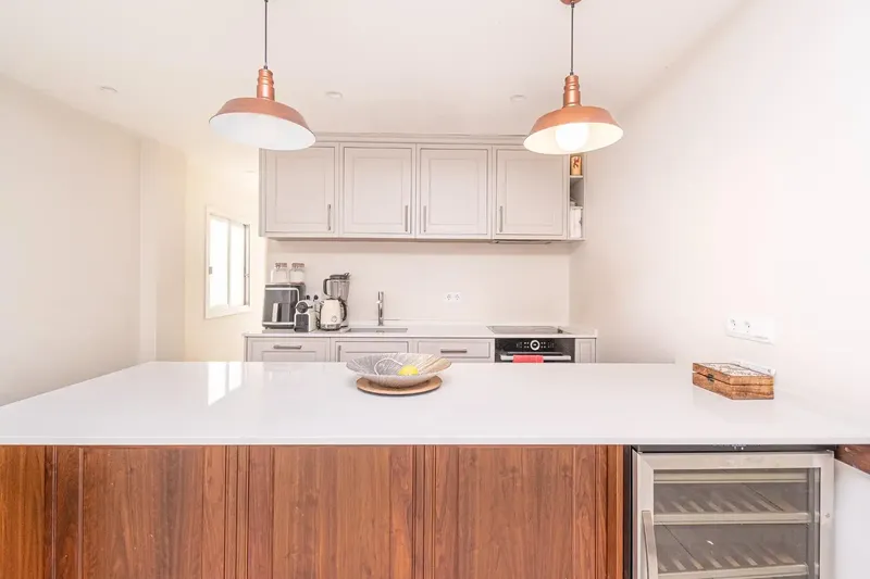 Reformed 3-bedroom apartment with terrace in Santa Catalina — photo 12