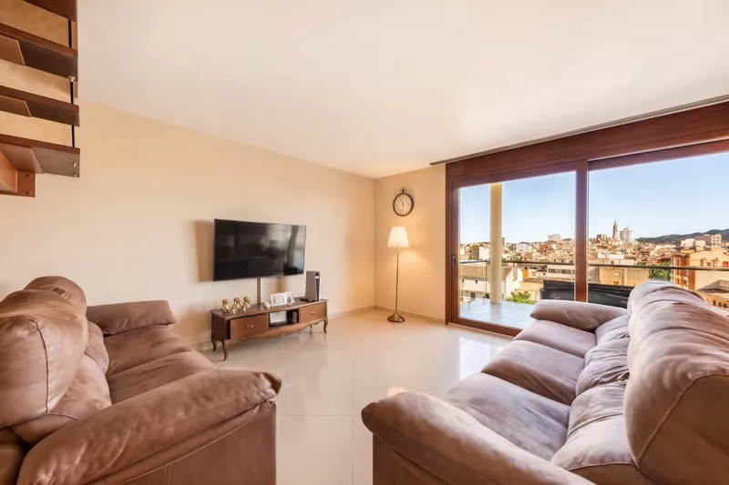 Penthouse in Manacor with terraces and communal pool — photo 3