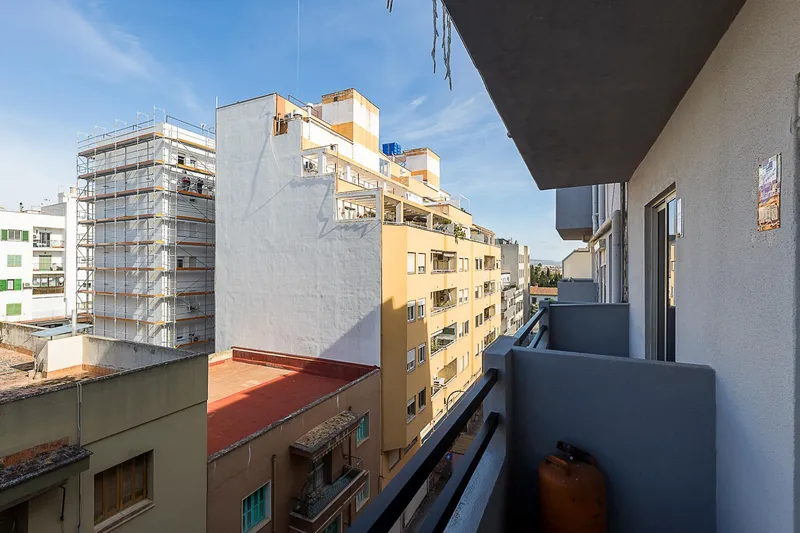 Apartment with elevator in Camp Redó area — photo 4