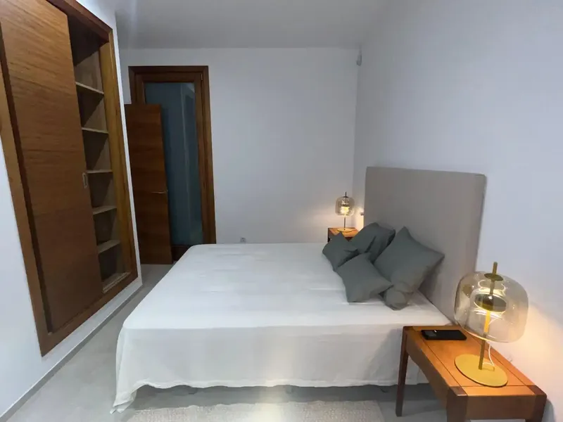 Newly built 55 m2 flat in Plaza de toros area, furnished with top qualities and equipped with everything needed to move in. — photo 11