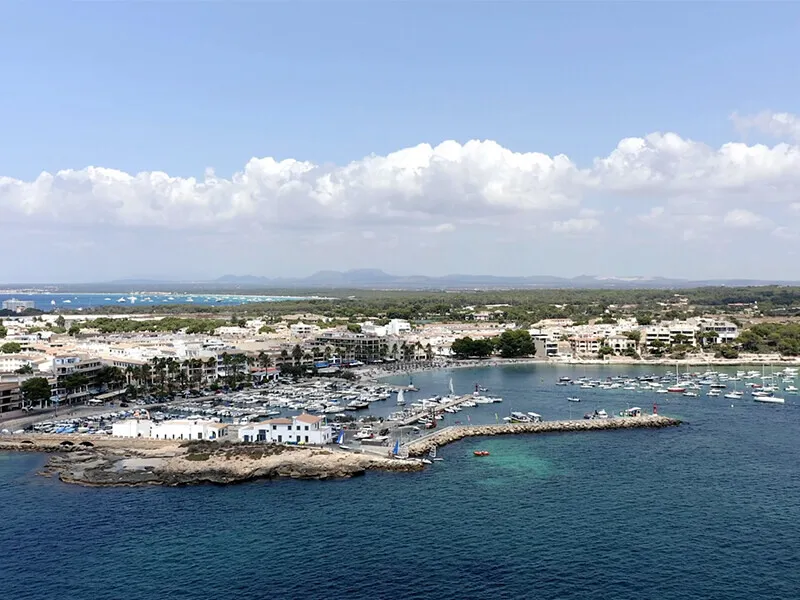 Fantastic newly built flat near the beach, Colonia Sant Jordi — photo 3