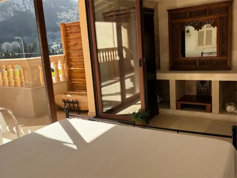 El apartamento consta de 1 habitación . Maximo 2 personas. Se alquila por temporada. El único gasto que hay es la luz que se debe pagar cada — photo 7