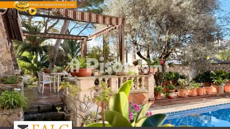 House in Les Meravelles — photo 2