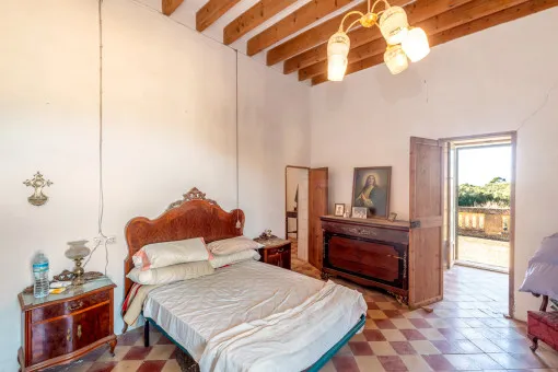 Algaida, Quietly Located Manor House in Need of Renovation in Algaida — photo 9