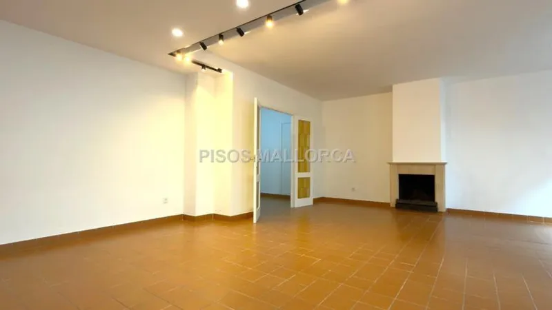 Spacious and bright apartment in Bons Aires — photo 6