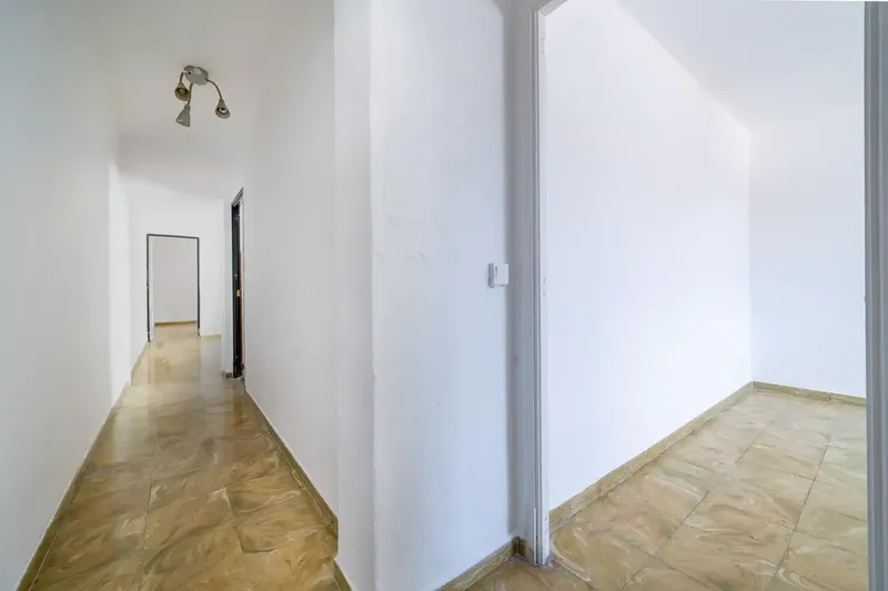 Piso en venta en Carrer Pilar Montaner — photo 9