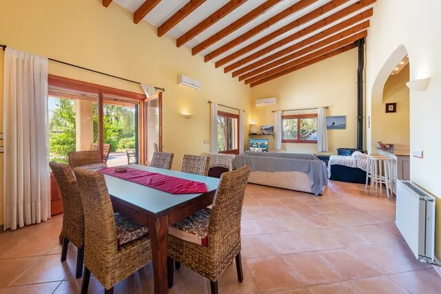 Renovated villa with heated pool for sale near Pollensa, North Mallorca — photo 5