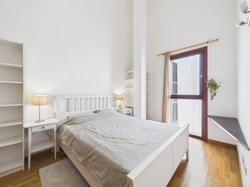 Charming Third-Floor Apartment in a Prestigious Old Town Building, near Plaza de la Mercè — photo 3