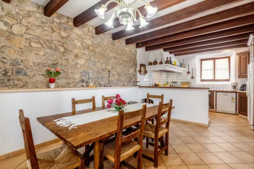 Arta, traditional Mallorcan finca in the village of Arta with pool, picturesque garden and ample privacy - for rent from November to June — photo 10