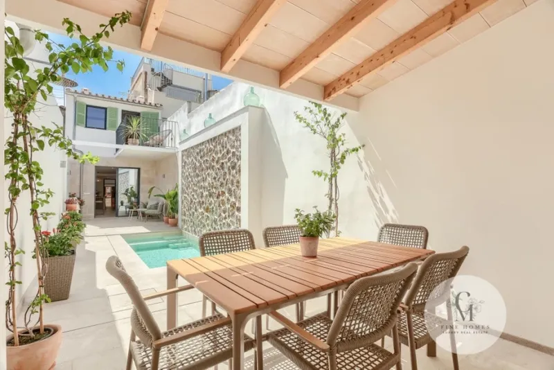 Beautiful renovated house with pool in the heart of Pollença — photo 1