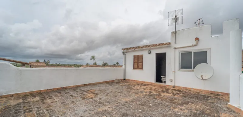 Furnished apartment with rooftop terrace and views in Es Llombards — photo 4