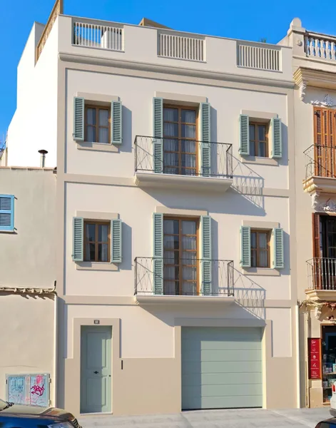 Turnkey Townhouse Project with Rooftop Terrace in Santa Catalina — photo 1