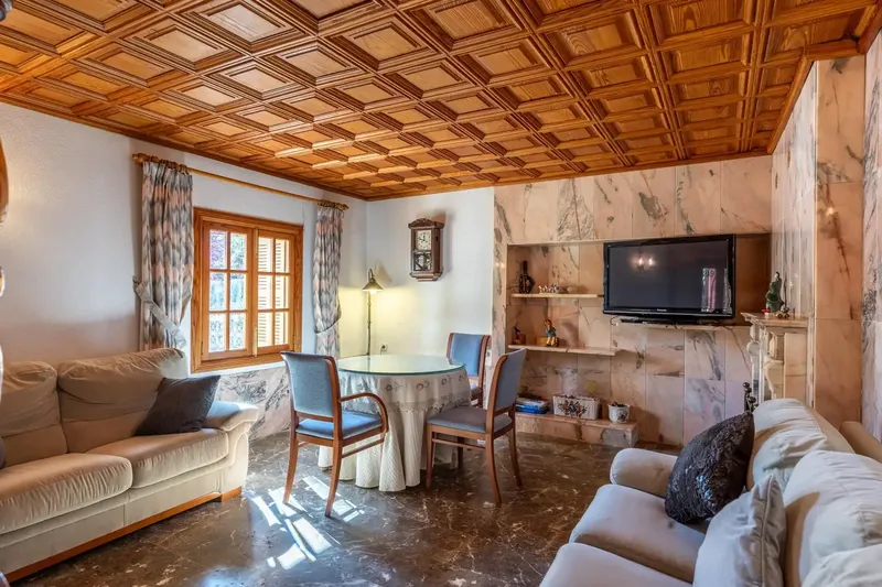 Spectacular house with large plot in Santa María del Camí — photo 11