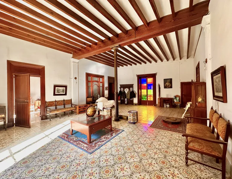Charming maisonette apartment with terrace and roof terrace in the heart of Porreres — photo 1