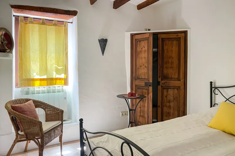 Artistic townhouse with 4 bedrooms, patio, roof terrace and panoramic views — photo 7