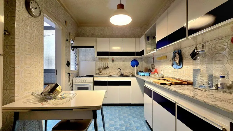 Large, affordable apartment in a good location in Palma — photo 9
