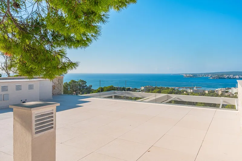 Exclusive luxury villa with sea views in Portals Nous — photo 4