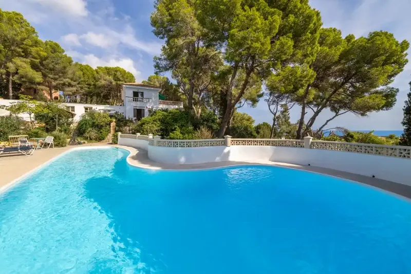 This large family villa is for sale in the seaside village of Font De Sa Cala, near the castle town of Capdepera — photo 2