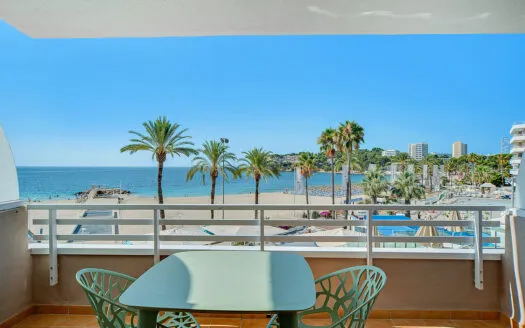 Modern one bedroom apartment overlooking the beach – For Sale — photo 1