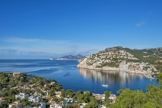 Modern villa with panoramic sea views for sale in Port d'Andratx, southwest Mallorca — photo 12