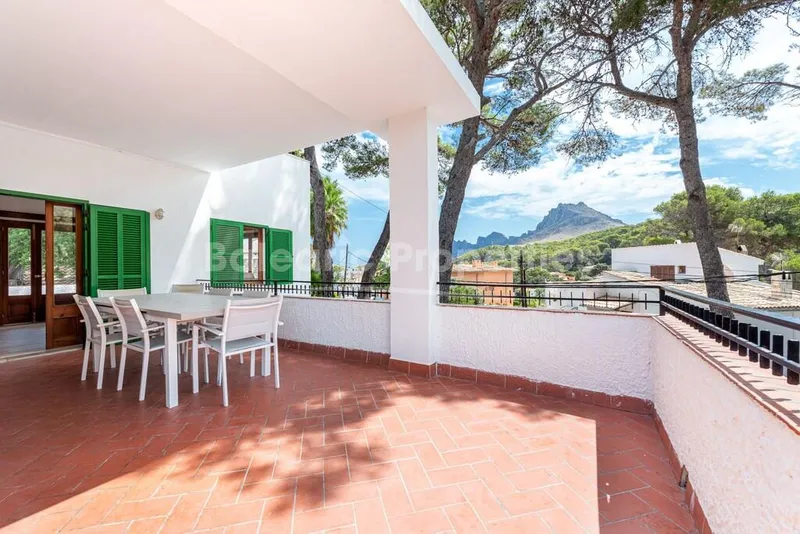 Investment villa with holiday license for sale in Cala San Vicente, North Mallorca — photo 3