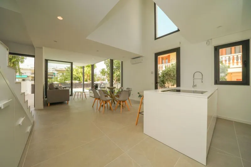 Modern semi-detached second line Puerto Alcudia — photo 4