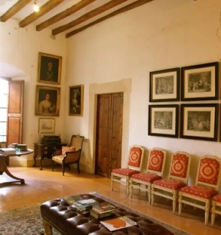 Historic Mallorcan Palace in the center of Soller — photo 12