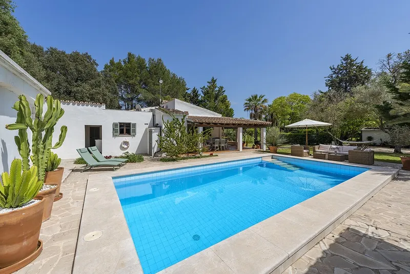 Ideal family home country property for sale in Pollença with good rental potential and mountain view — photo 1