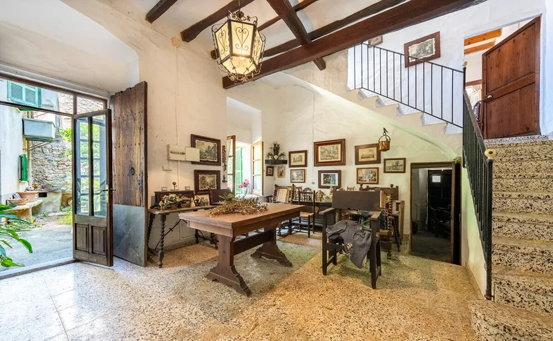 Mallorcan house with garden and great potential in ... — photo 3