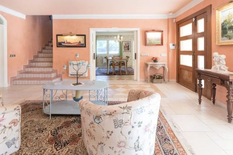 Spacious Mediterranean villa with sprawling grounds for sale in Santa Ponsa — photo 3
