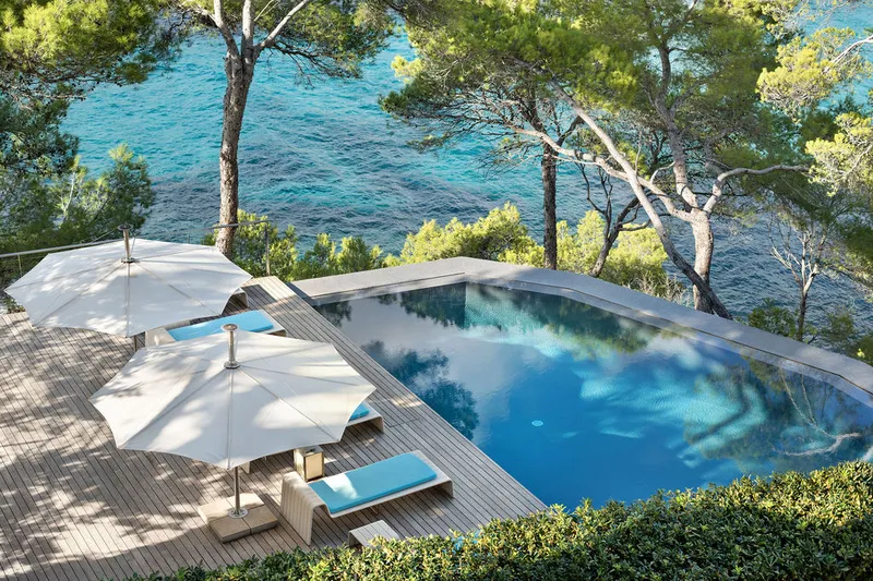 Exclusive property on the first sea line with holiday rental license — photo 5