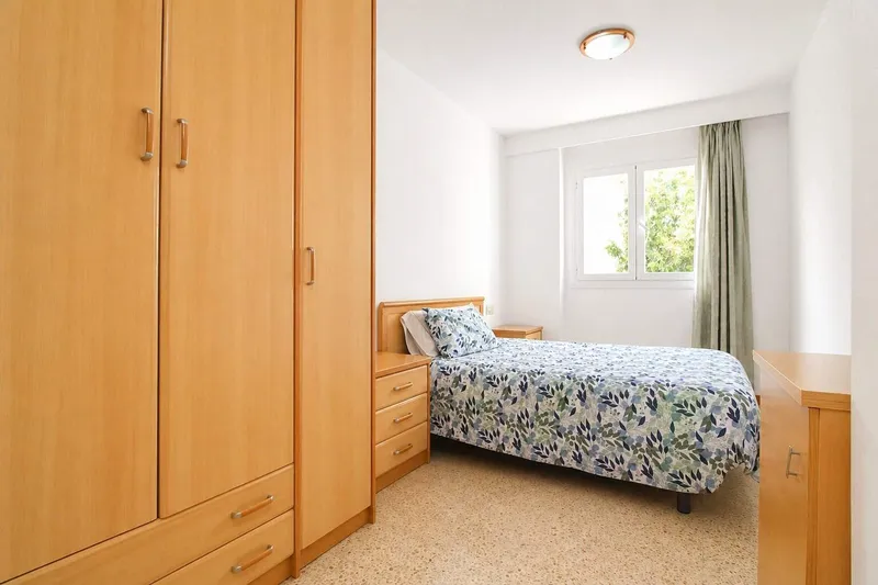 88m² apartment with 4 rooms, balcony and sea view for sale — photo 10