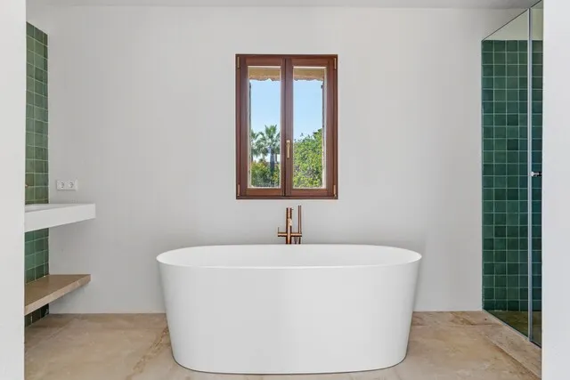 Elegant new-build finca with sea views for sale in Cala Millor, Northeast Mallorca — photo 11