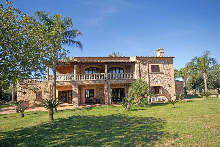 Santanyi, a typical Mallorcan country house F02963 — photo 5